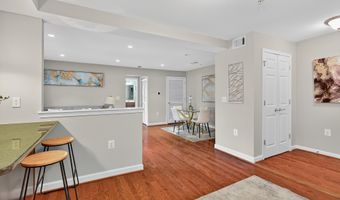 4163 S FOUR MILE RUN Dr 301, Arlington, VA 22204