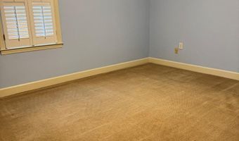 1512 Valencia Dr, Albany, GA 31701