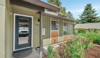 9020 SW 130TH Ave, Beaverton, OR 97008