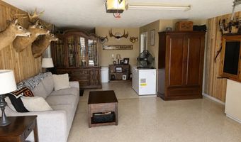 1612 Paradise Ln, Astor, FL 32102