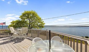 15 Shore Dr, Barrington, RI 02806