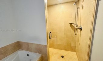 19900 E Country Club Dr 1218, Aventura, FL 33180