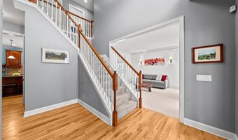 635 Prestige Woods Blvd, Aurora, OH 44202