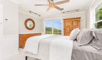 3244 Keahi St, Honolulu, HI 96822
