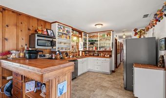 609 E Quitman St, Alba, TX 75410