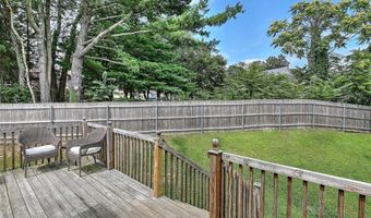 5 Craigie Ave, Johnston, RI 02919