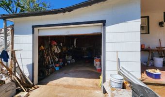 324 S Bluff Ave, Anthony, KS 67003