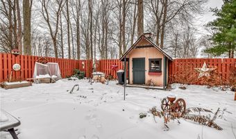 3401 Shomo Dr, Ashtabula, OH 44004