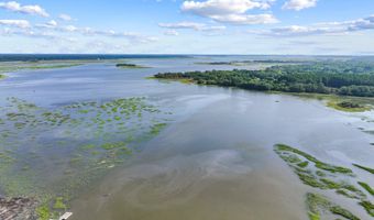32 Eustis Landing Rd, Beaufort, SC 29907