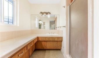 1300 Oak Ave, Carlsbad, CA 92008