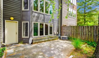 21 VALERIAN Ct, Rockville, MD 20852