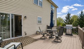 3 BLACKWOLF Ct, Algonquin, IL 60102