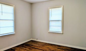 32 E Main St, Ash Flat, AR 72513