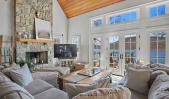 11 Driftwood Rd, Danbury, CT 06811