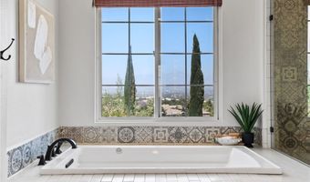11 Heartwood Way, Aliso Viejo, CA 92656