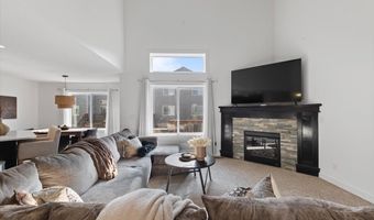 2231 NW Chapel Ln, Ankeny, IA 50023