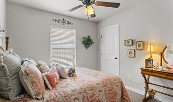 208 Teakwood Dr, Andrews, TX 79714