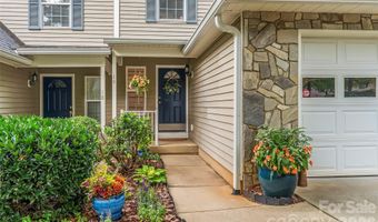 19 Willowick Dr, Asheville, NC 28803