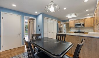 745 Rustic Ln, Cheshire, CT 06410