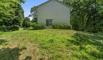 4 Quail Run Dr, Danbury, CT 06811