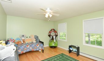 39 Warner St, Bristol, CT 06010