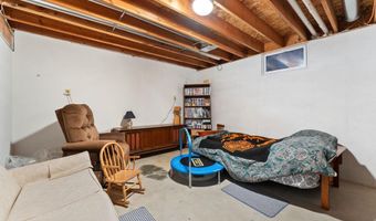 1422 MCCLOUD Rd, Aledo, IL 61231