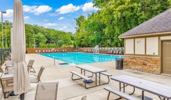 4929 Willow Crk, Woodstock, GA 30188