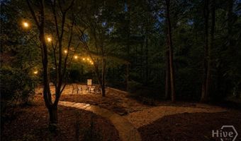 759 Riverhill Dr, Athens, GA 30606
