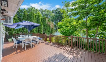118 Grant Ave, Albertson, NY 11507