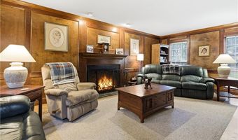 3609 Hermitage Dr, Berkeley Lake, GA 30096