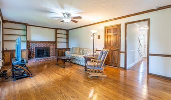 20010 Oakwood Dr, Abingdon, VA 24211