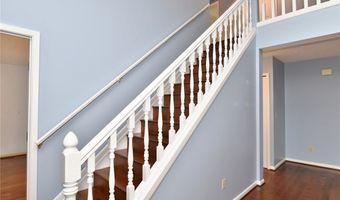 700 Hampton Cir 6, Aurora, OH 44202