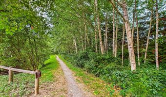 2700 Meadow Creek Way, Arcata, CA 95521