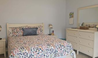 93 Streamside Ln, Bangor, ME 04401