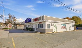 651 W Main Rd, Middletown, RI 02842