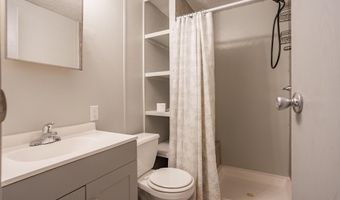 17077 Lawrence 1224, Aurora, MO 65605