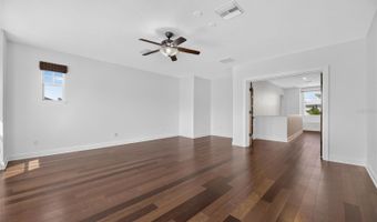 824 ISLEBAY Dr, Apollo Beach, FL 33572