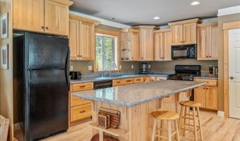 3539 Meadow Ln, Arnold, CA 95223