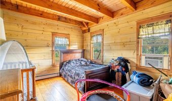 460 Hammet Rd, Coventry, RI 02816