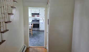 29 Princeton St, Bangor, ME 04401