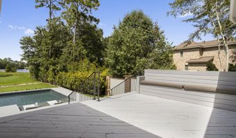 1908 Courtney Ln, Biloxi, MS 39532