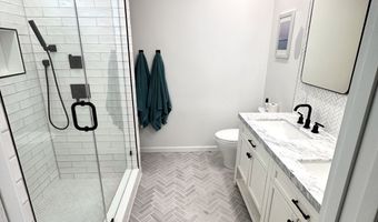 8047 Lavelle Rd, Athens, OH 45701