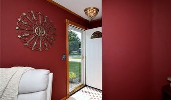 594 Terra Ln, Amherst, OH 44001