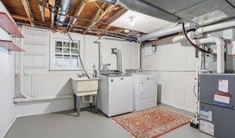 4 Meadowbrook Rd, Acton, MA 01720