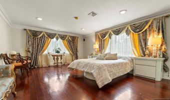 151 Mackay, Bergenfield, NJ 07621