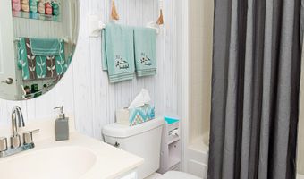 231 3RD INCLUDES ADJACENT LOT St W, Baldwin, FL 32234