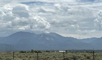 620 Tune Dr, Arroyo Hondo, NM 87513