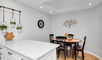749 Park Ave, Belford, NJ 07718