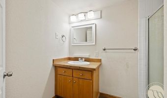 226 Moore Ln, Billings, MT 59101