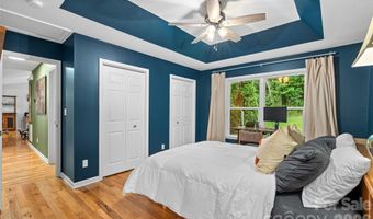 102 Iris St, Asheville, NC 28803